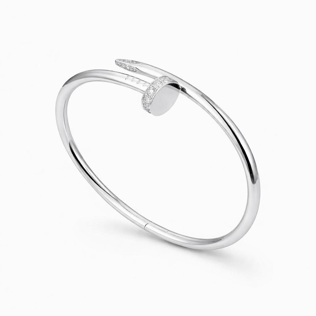 Elegant Waterproof Bracelet – Tarnish-Free Jewelry