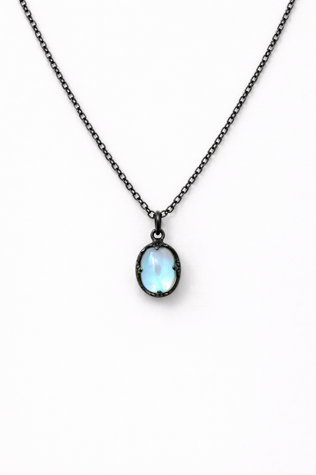 Elegant Waterproof Necklace – Tarnish-Free Stainless Steel Jewelry